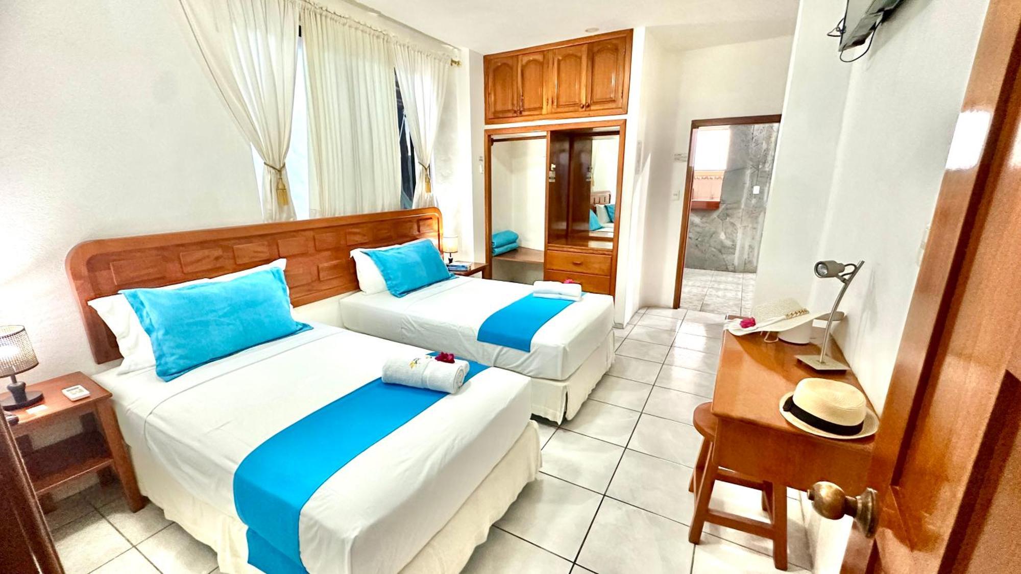 Hostal Suenos Silvestres Puerto Ayora  Buitenkant foto